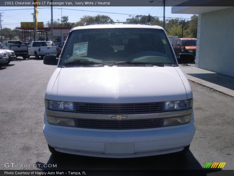 Ivory White / Neutral 2001 Chevrolet Astro LT Passenger Van
