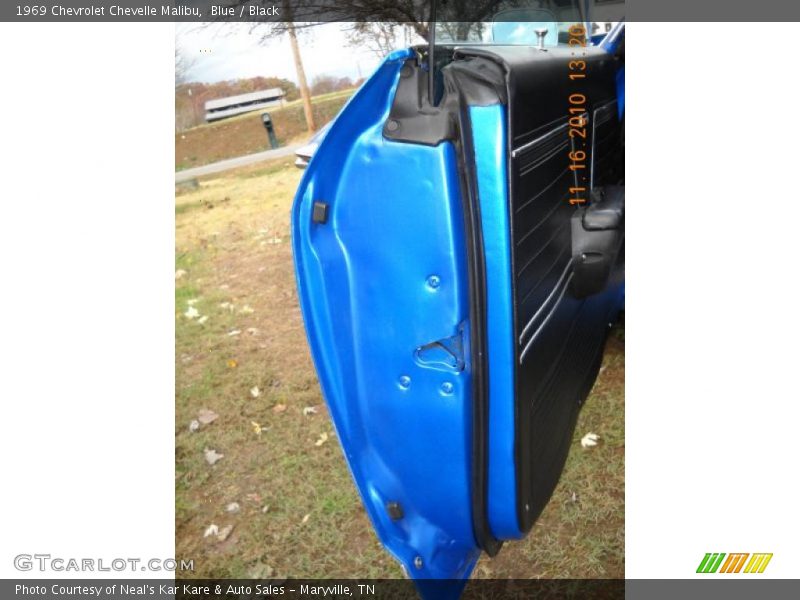 Blue / Black 1969 Chevrolet Chevelle Malibu