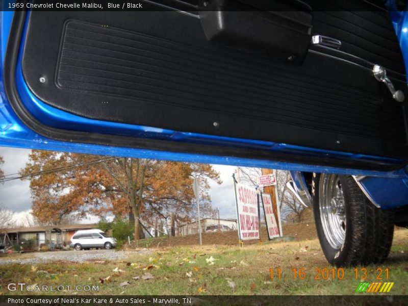 Blue / Black 1969 Chevrolet Chevelle Malibu