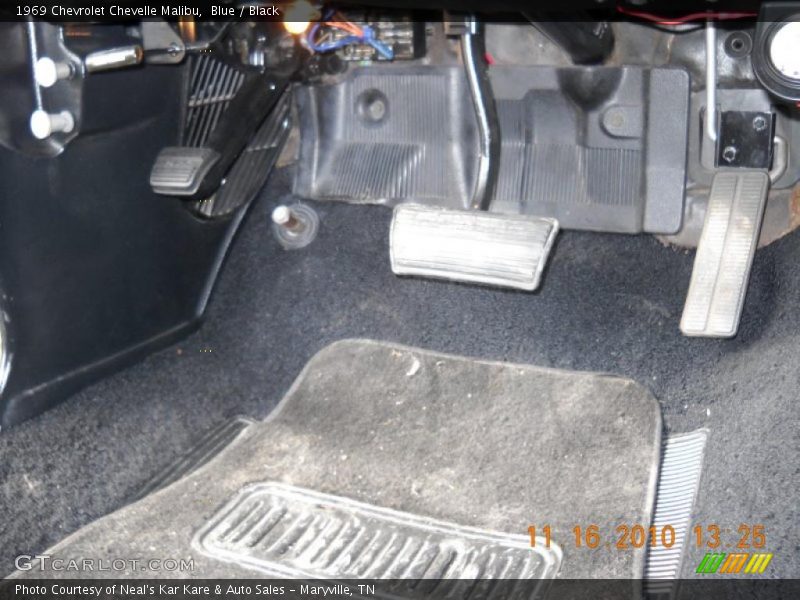 Controls of 1969 Chevelle Malibu