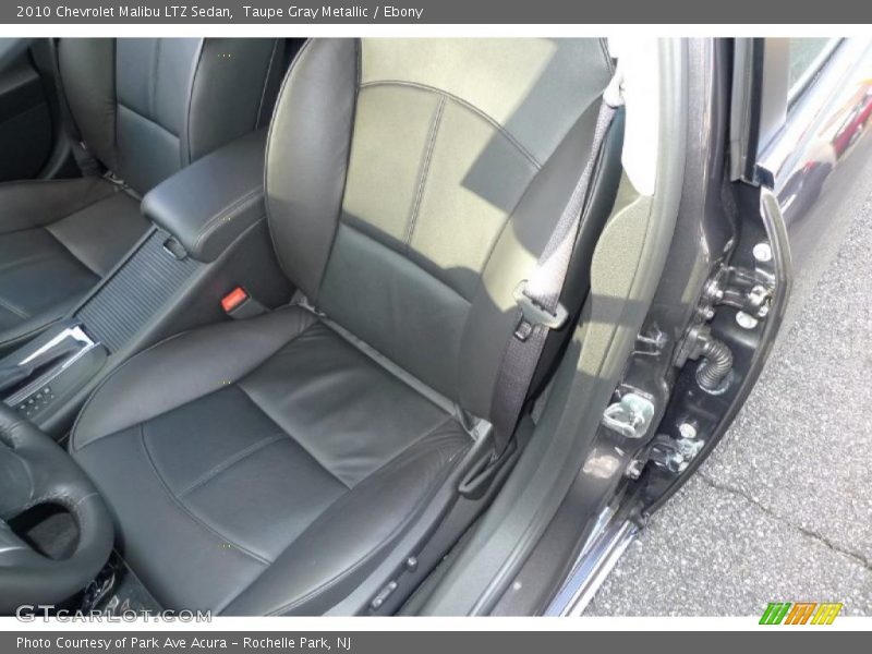 Taupe Gray Metallic / Ebony 2010 Chevrolet Malibu LTZ Sedan