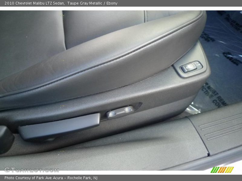 Taupe Gray Metallic / Ebony 2010 Chevrolet Malibu LTZ Sedan