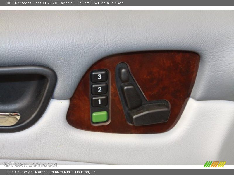 Controls of 2002 CLK 320 Cabriolet