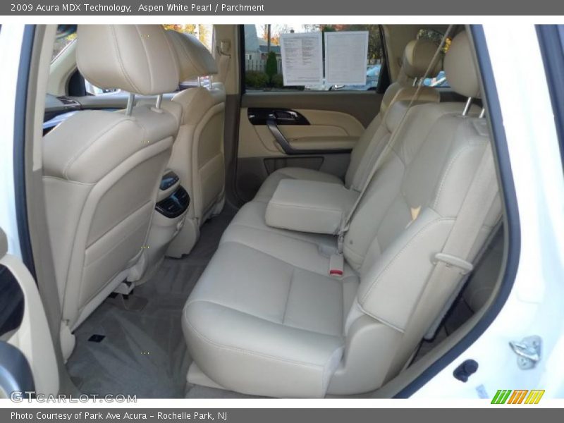  2009 MDX Technology Parchment Interior