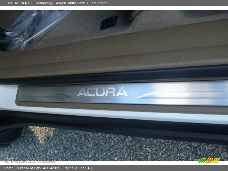 Aspen White Pearl / Parchment 2009 Acura MDX Technology