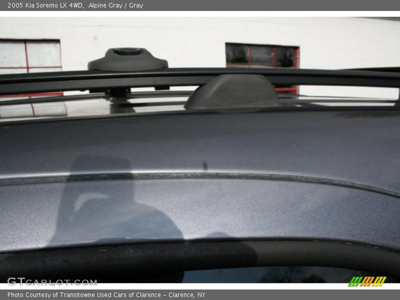 Alpine Gray / Gray 2005 Kia Sorento LX 4WD