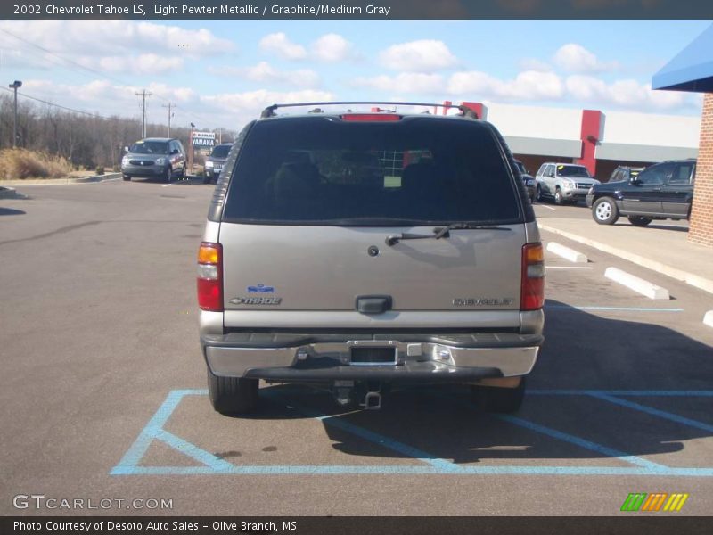 Light Pewter Metallic / Graphite/Medium Gray 2002 Chevrolet Tahoe LS
