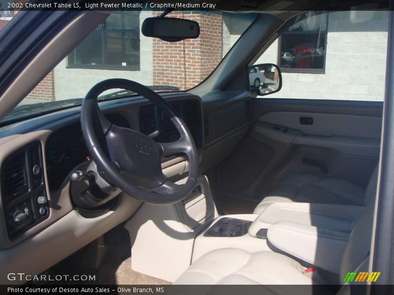 Light Pewter Metallic / Graphite/Medium Gray 2002 Chevrolet Tahoe LS