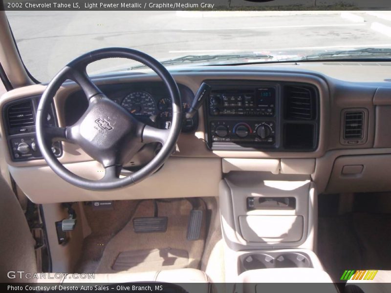 Light Pewter Metallic / Graphite/Medium Gray 2002 Chevrolet Tahoe LS