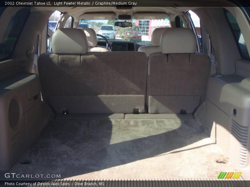 Light Pewter Metallic / Graphite/Medium Gray 2002 Chevrolet Tahoe LS