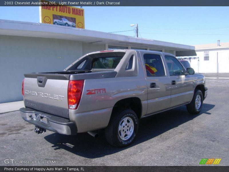Light Pewter Metallic / Dark Charcoal 2003 Chevrolet Avalanche Z66