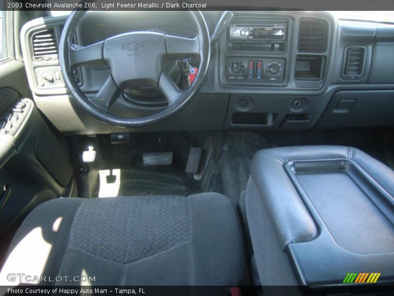 Light Pewter Metallic / Dark Charcoal 2003 Chevrolet Avalanche Z66