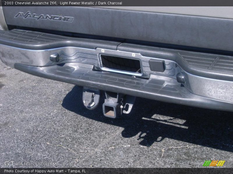 Light Pewter Metallic / Dark Charcoal 2003 Chevrolet Avalanche Z66