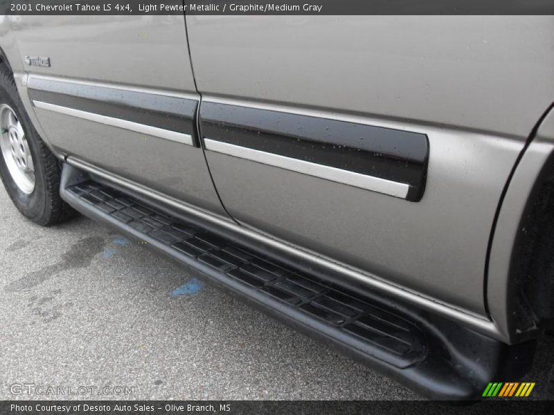 Light Pewter Metallic / Graphite/Medium Gray 2001 Chevrolet Tahoe LS 4x4