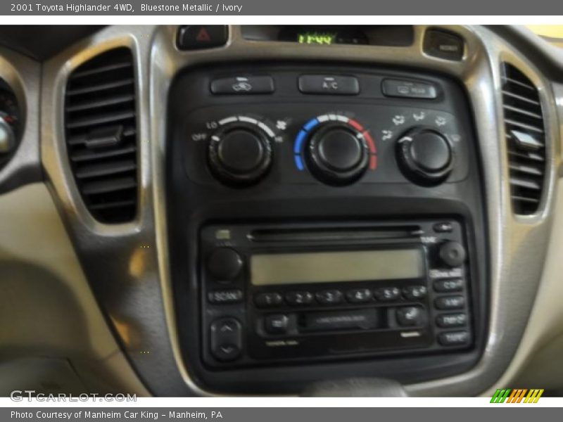 Bluestone Metallic / Ivory 2001 Toyota Highlander 4WD
