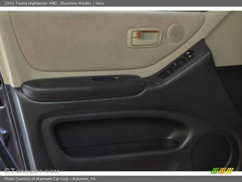 Bluestone Metallic / Ivory 2001 Toyota Highlander 4WD
