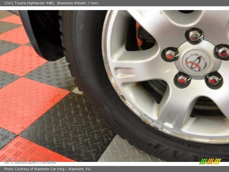 Bluestone Metallic / Ivory 2001 Toyota Highlander 4WD