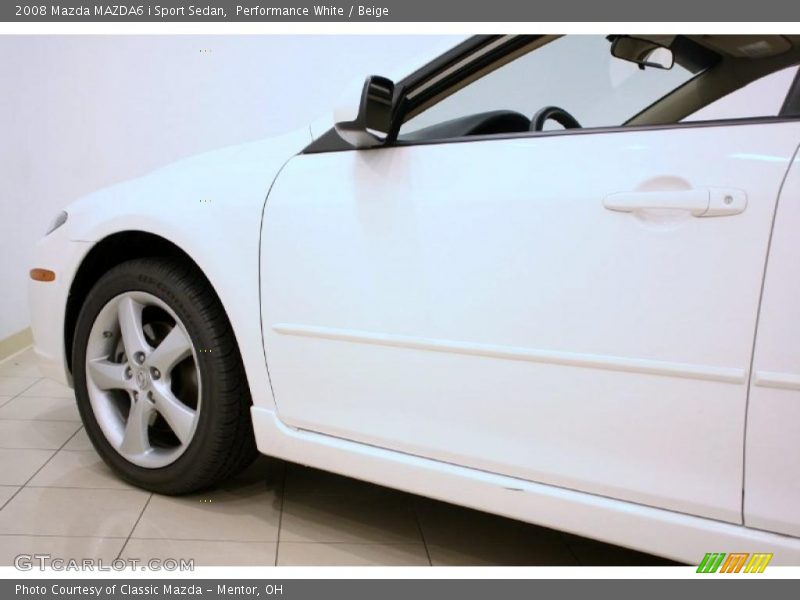 Performance White / Beige 2008 Mazda MAZDA6 i Sport Sedan