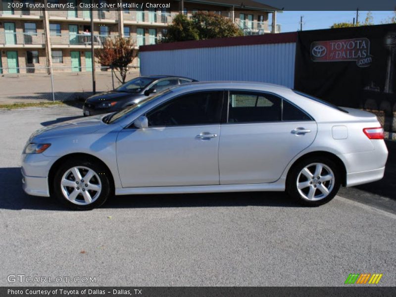 Classic Silver Metallic / Charcoal 2009 Toyota Camry SE