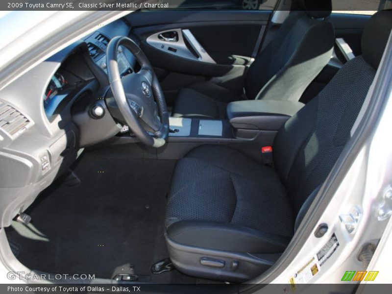 Classic Silver Metallic / Charcoal 2009 Toyota Camry SE