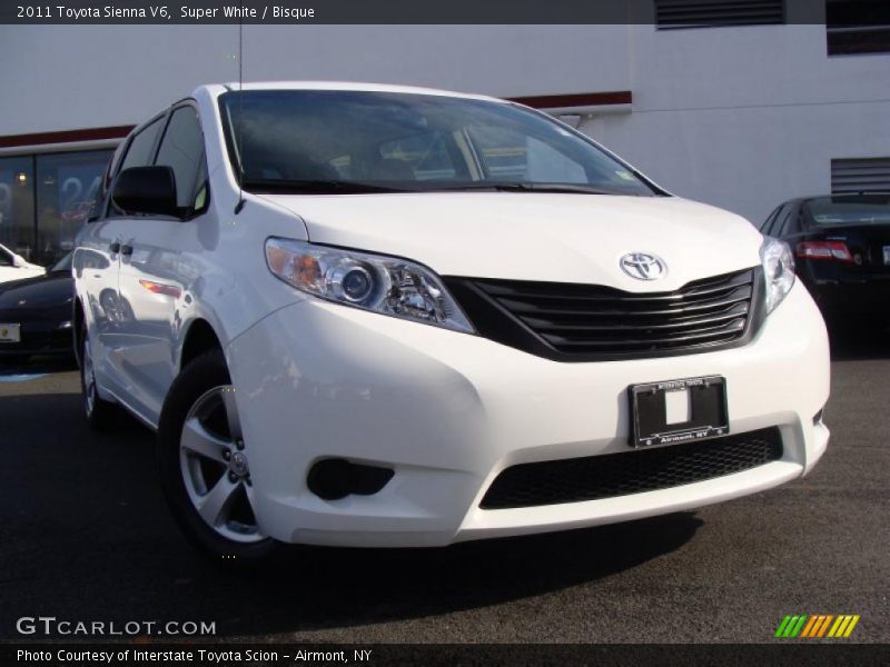 Super White / Bisque 2011 Toyota Sienna V6
