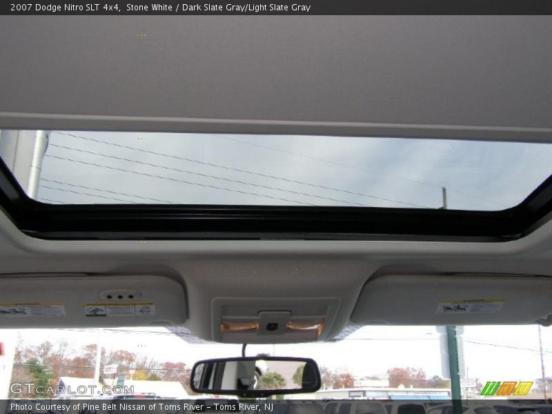 Stone White / Dark Slate Gray/Light Slate Gray 2007 Dodge Nitro SLT 4x4