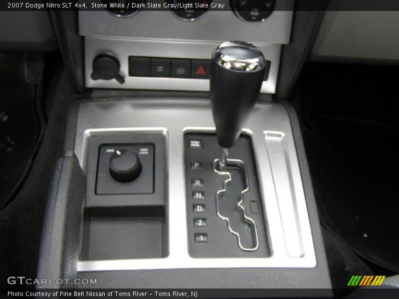 Stone White / Dark Slate Gray/Light Slate Gray 2007 Dodge Nitro SLT 4x4