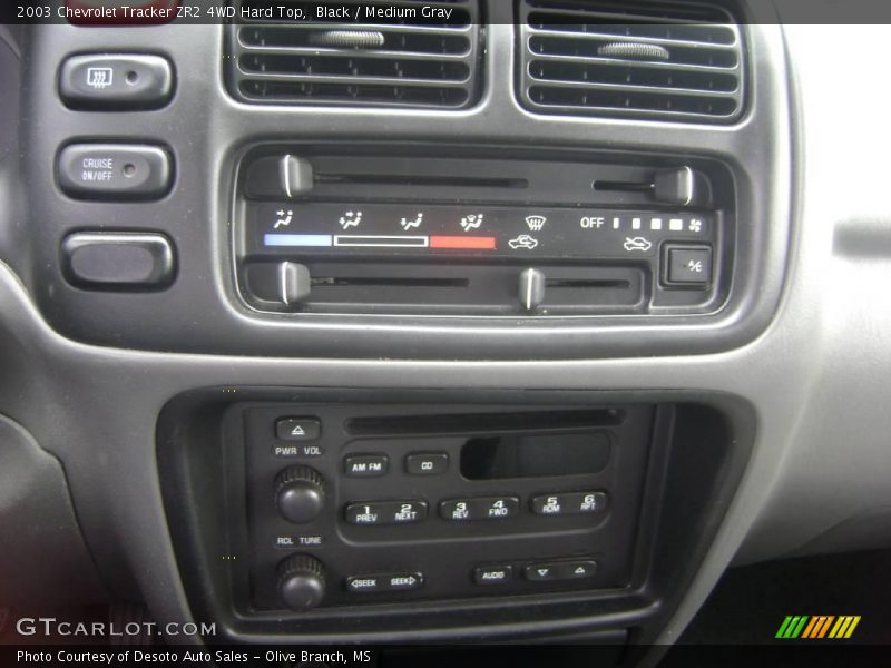 Black / Medium Gray 2003 Chevrolet Tracker ZR2 4WD Hard Top