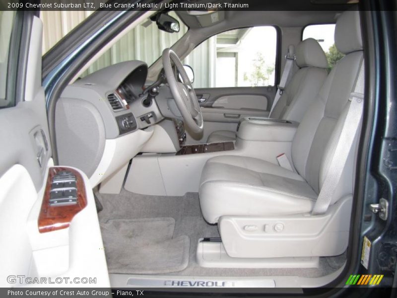  2009 Suburban LTZ Light Titanium/Dark Titanium Interior