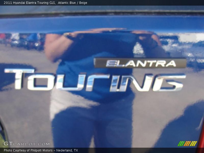  2011 Elantra Touring GLS Logo
