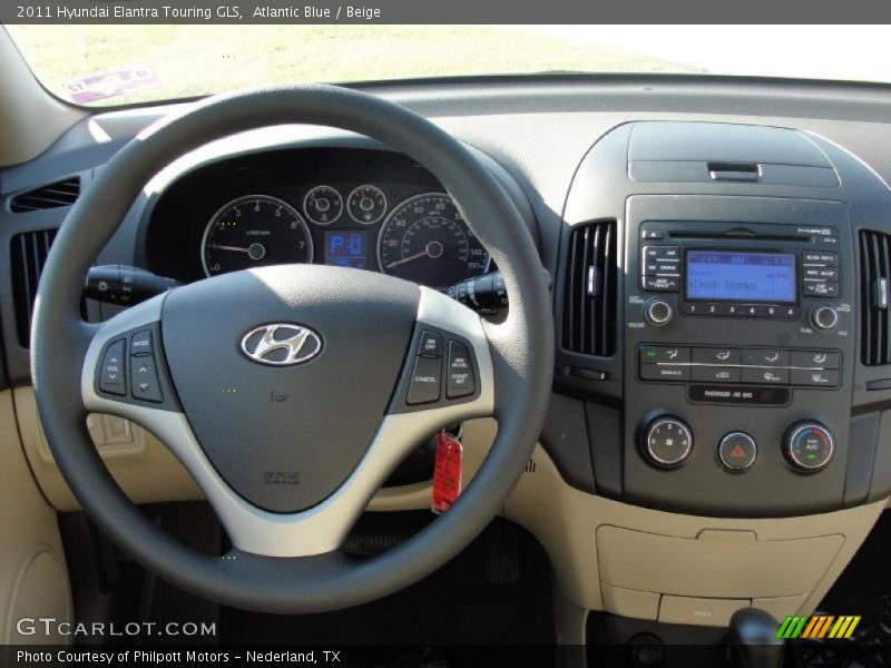 Dashboard of 2011 Elantra Touring GLS