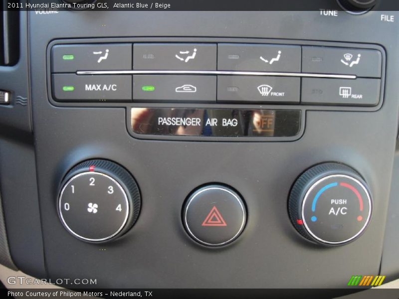 Controls of 2011 Elantra Touring GLS