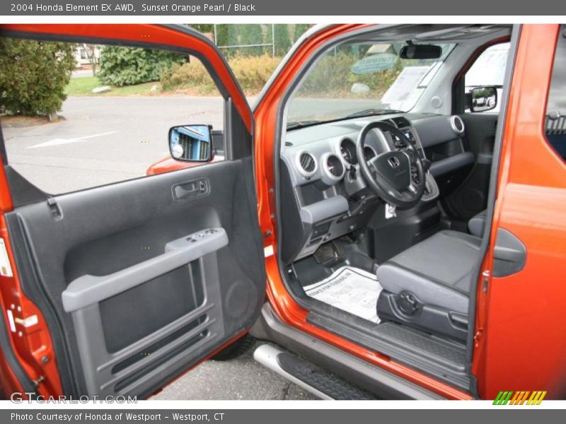  2004 Element EX AWD Black Interior