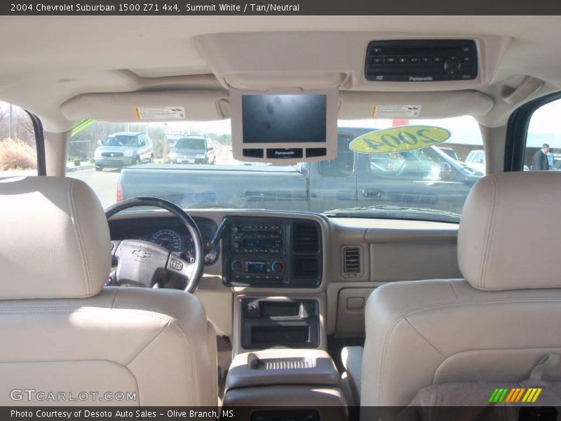 Summit White / Tan/Neutral 2004 Chevrolet Suburban 1500 Z71 4x4