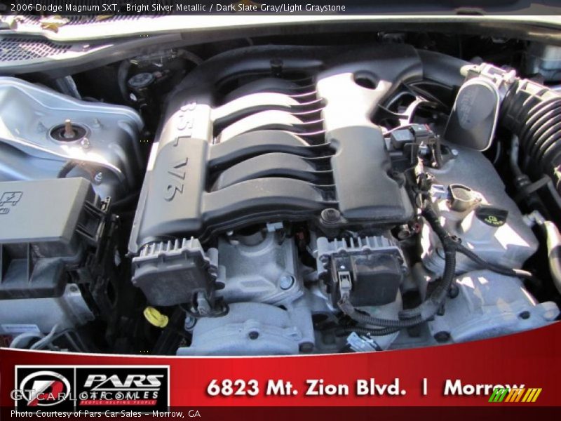 Bright Silver Metallic / Dark Slate Gray/Light Graystone 2006 Dodge Magnum SXT