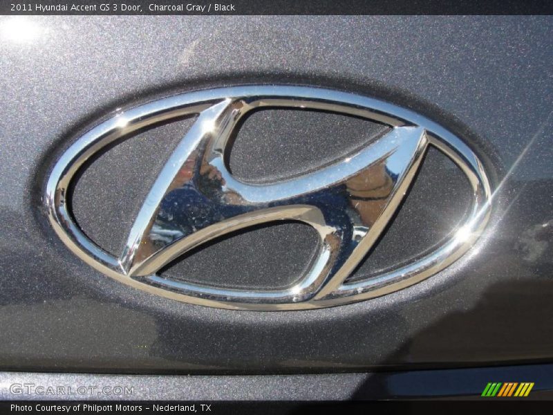  2011 Accent GS 3 Door Logo
