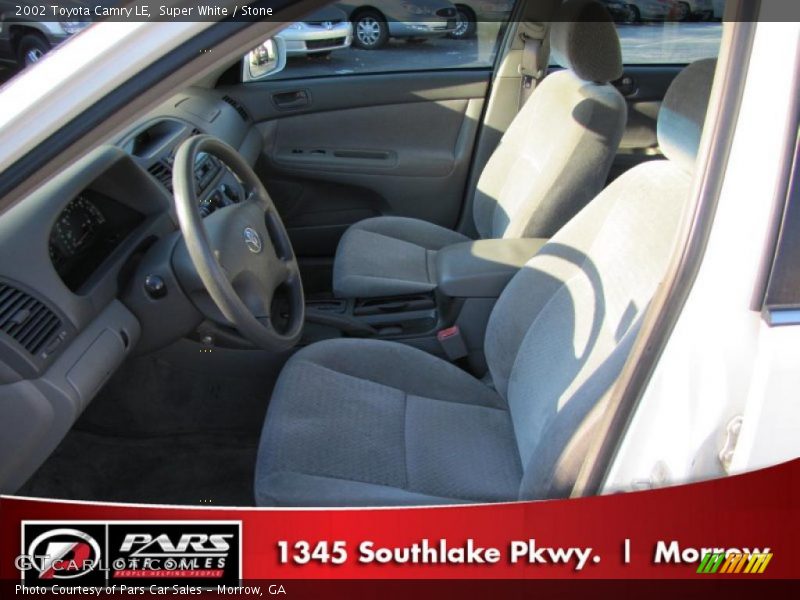 Super White / Stone 2002 Toyota Camry LE