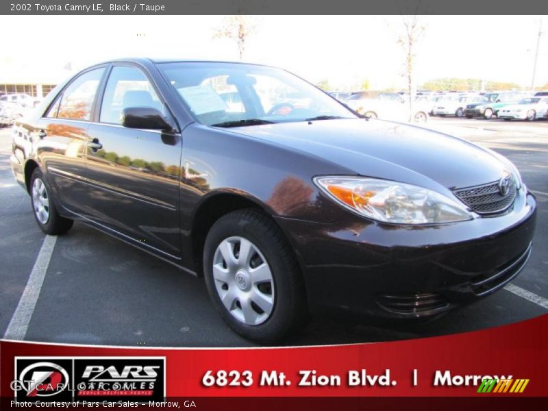 Black / Taupe 2002 Toyota Camry LE