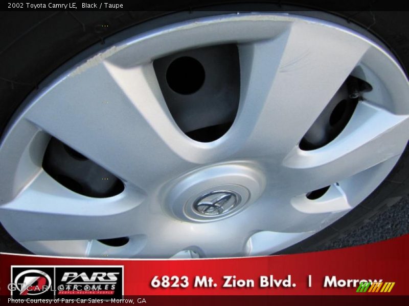 Black / Taupe 2002 Toyota Camry LE