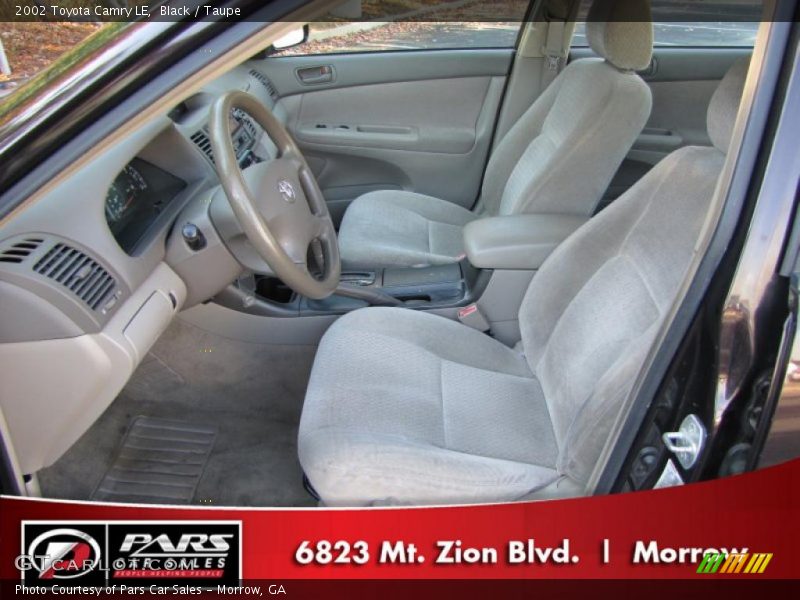 Black / Taupe 2002 Toyota Camry LE