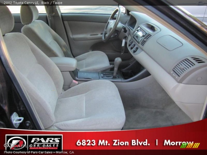 Black / Taupe 2002 Toyota Camry LE