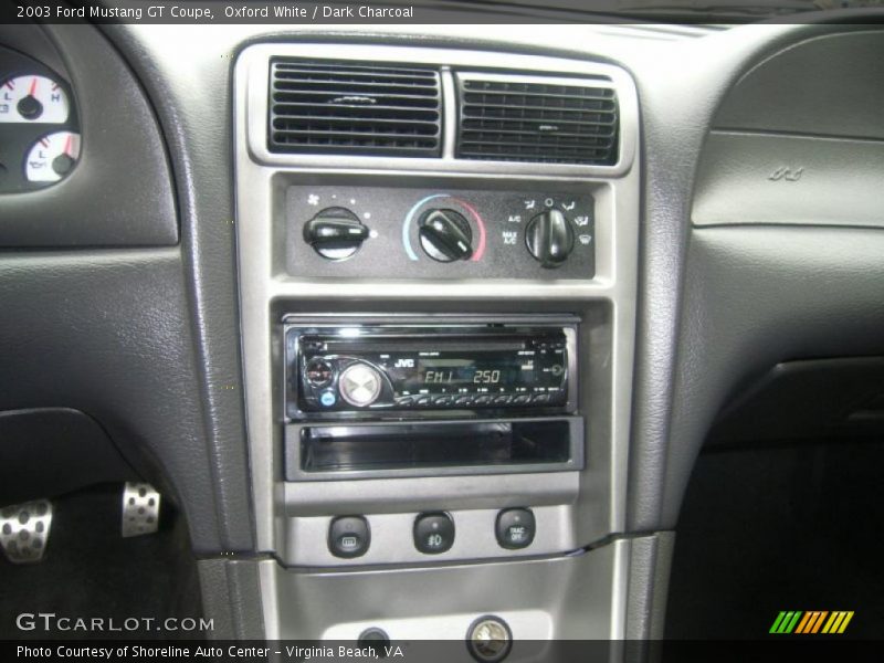 Oxford White / Dark Charcoal 2003 Ford Mustang GT Coupe