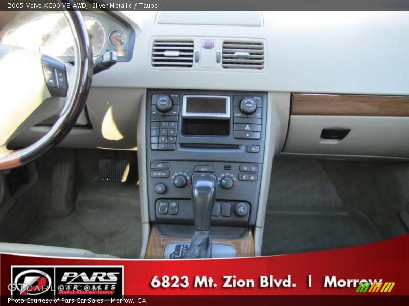 Silver Metallic / Taupe 2005 Volvo XC90 V8 AWD