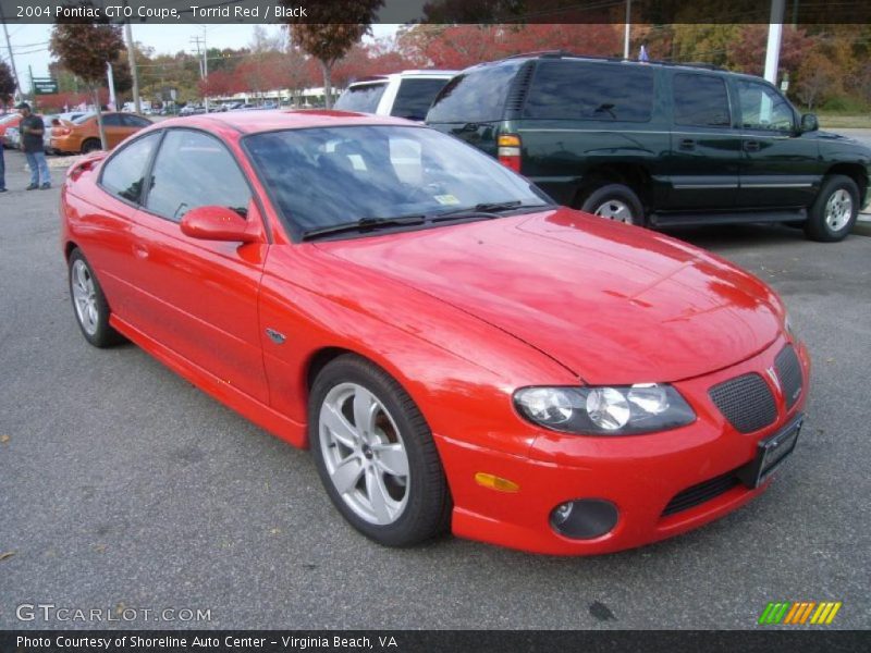 Front 3/4 View of 2004 GTO Coupe