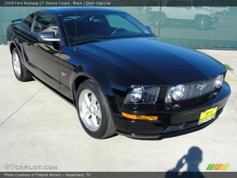 Front 3/4 View of 2008 Mustang GT Deluxe Coupe