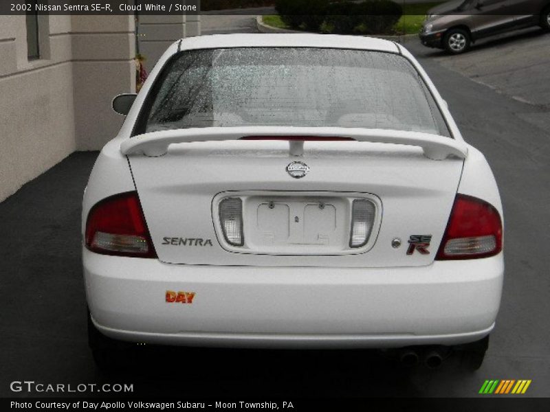 Cloud White / Stone 2002 Nissan Sentra SE-R