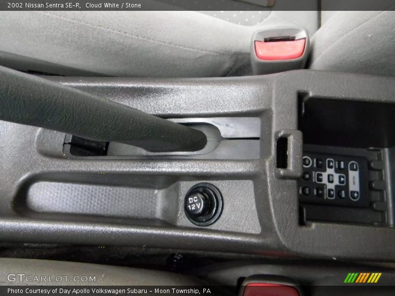 Cloud White / Stone 2002 Nissan Sentra SE-R