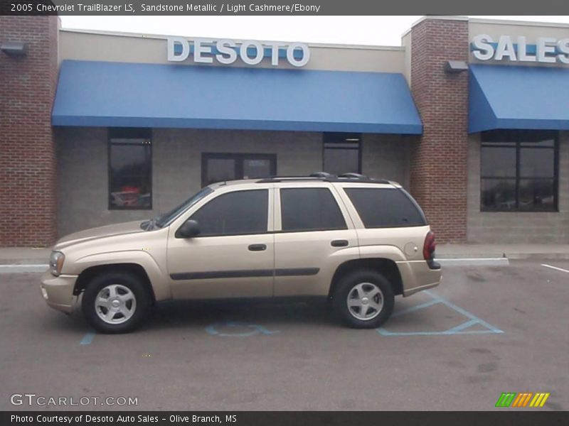 Sandstone Metallic / Light Cashmere/Ebony 2005 Chevrolet TrailBlazer LS