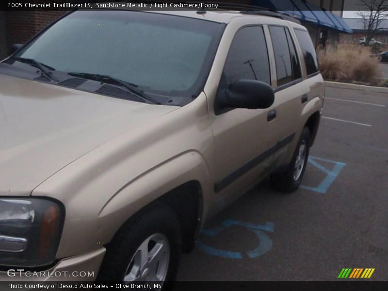 Sandstone Metallic / Light Cashmere/Ebony 2005 Chevrolet TrailBlazer LS