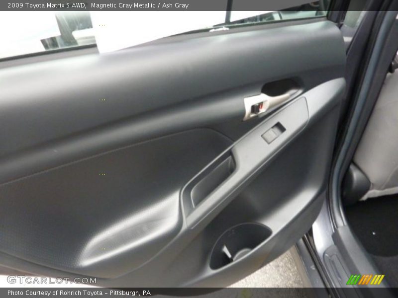 Magnetic Gray Metallic / Ash Gray 2009 Toyota Matrix S AWD